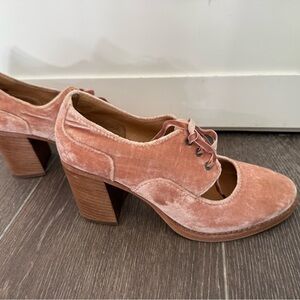 Patricia Nash Blush Velvet Heels